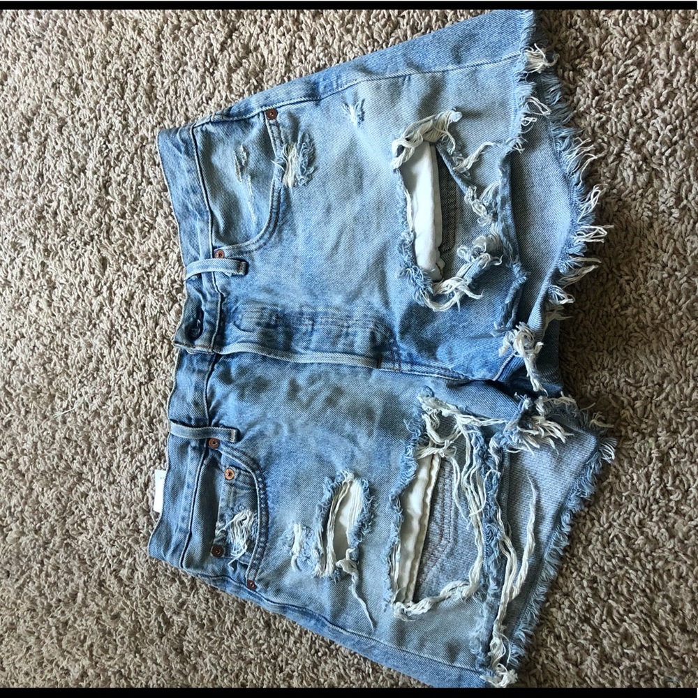 LEVIS ONLY WORN ONCE